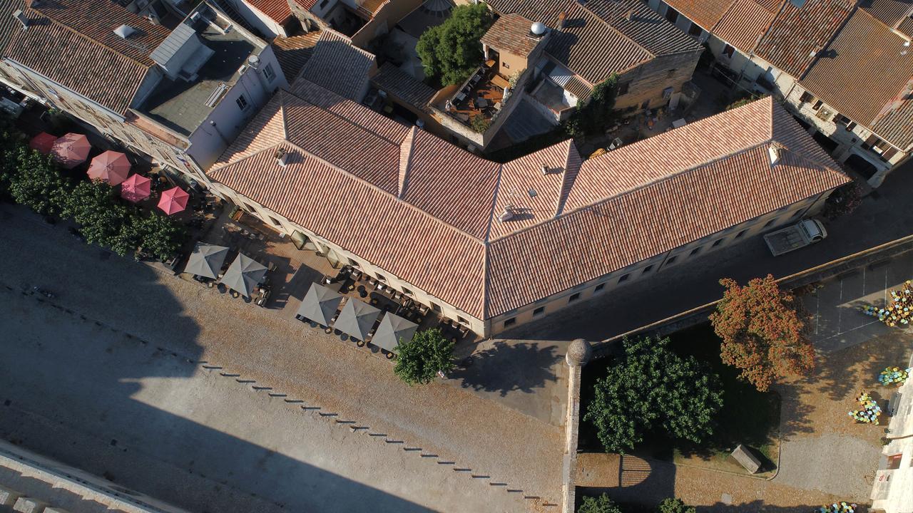 Boutique Hotel Des Remparts & Spa Aigues-Mortes Exterior foto